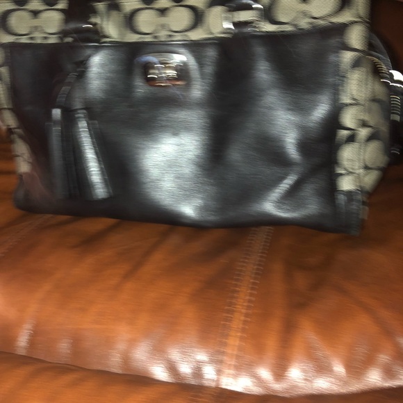 Coach - Picture 1 of 3